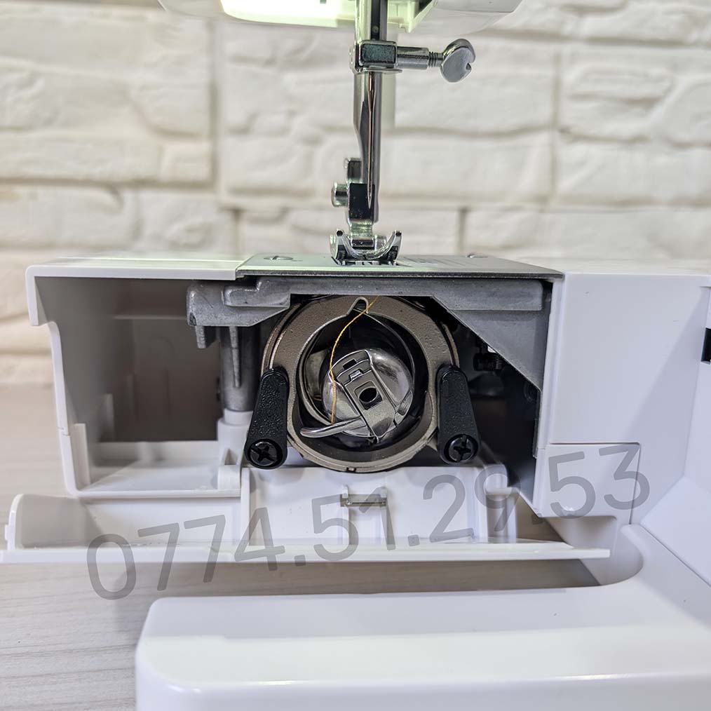 MACHINE A COUDRE TOYOTA JEANS JSBA121 ماكنة خياطة ذات 33 غرزة