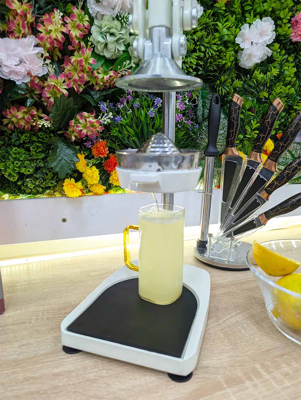 (T) PRESSE AGRUMES 5 EN 1 العصارة اليدوية بعدة أحجام مختلفة