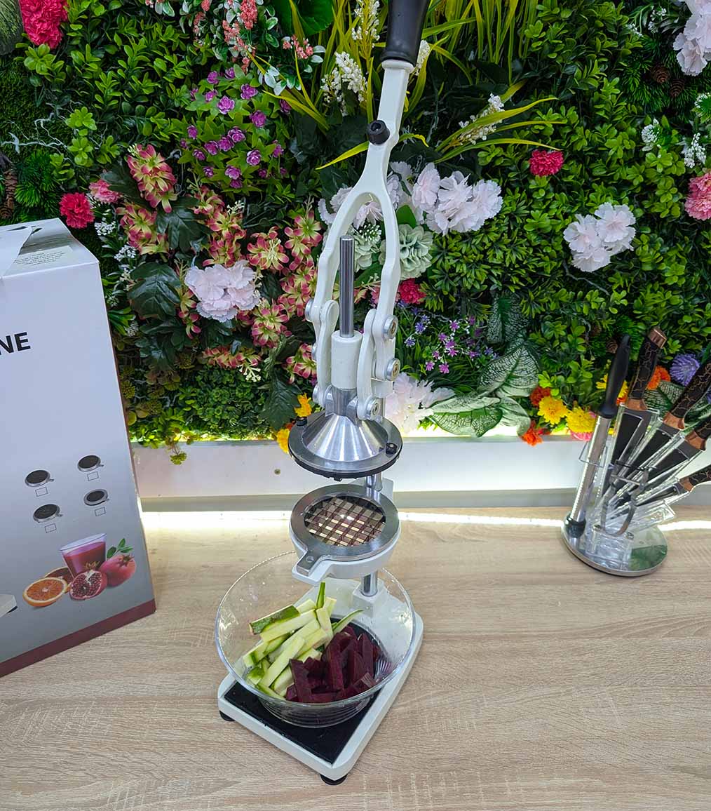 (T) PRESSE AGRUMES 5 EN 1 العصارة اليدوية بعدة أحجام مختلفة