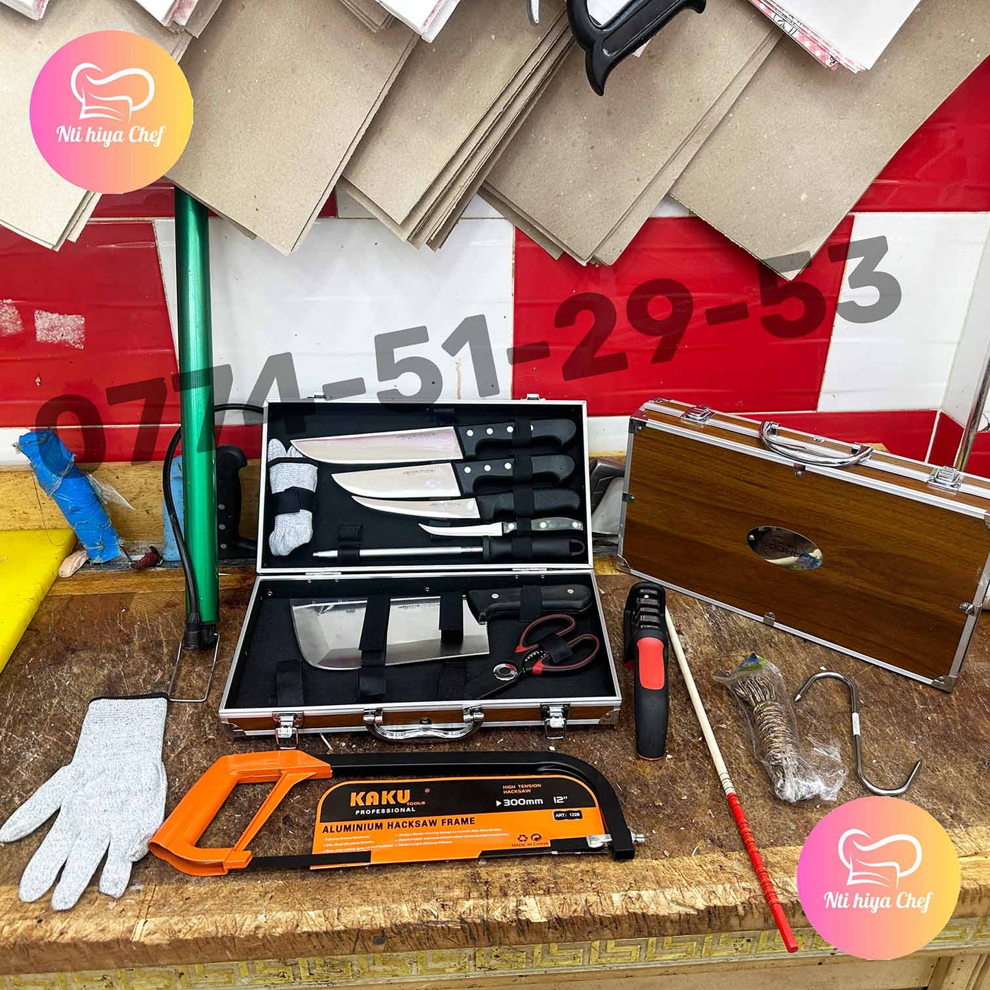 (T) PACK AID 8 PIECES PLASTIQUE + 7 CADEAUX (119) عرض عيد الأضحى حقيبة سكاكين مقابض بلاستيكية 8 قطع + 7 هدايا مجانية